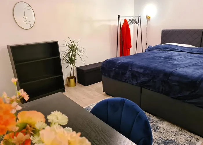 Theox Apartment No 6 Royal Blue für 4 Personen