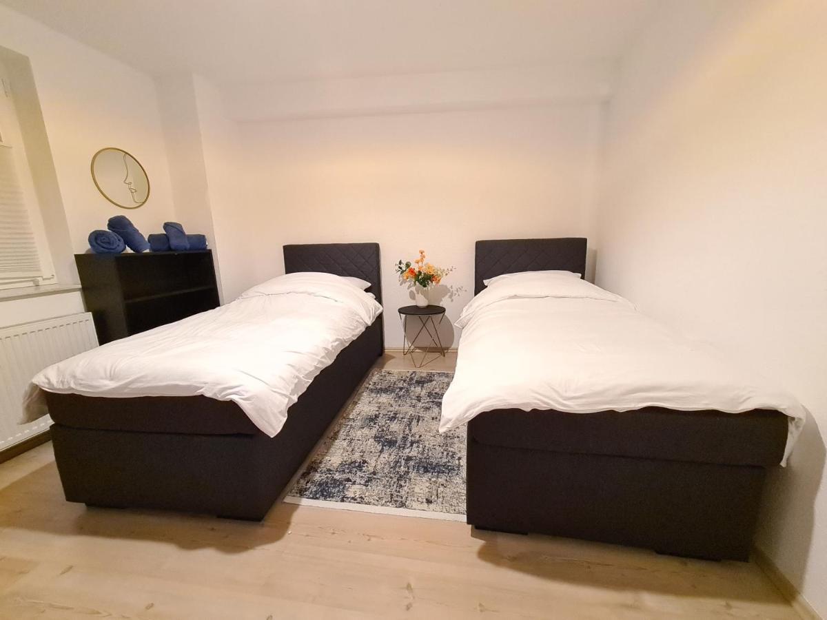 Theox No 6 Royal Blue Für 4 Personen Apartment Mannheim