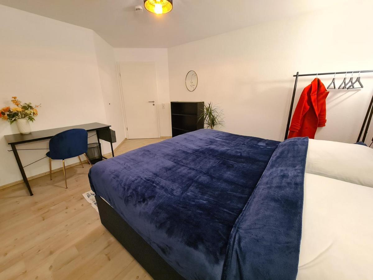 Theox No 6 Royal Blue Für 4 Personen Mannheim