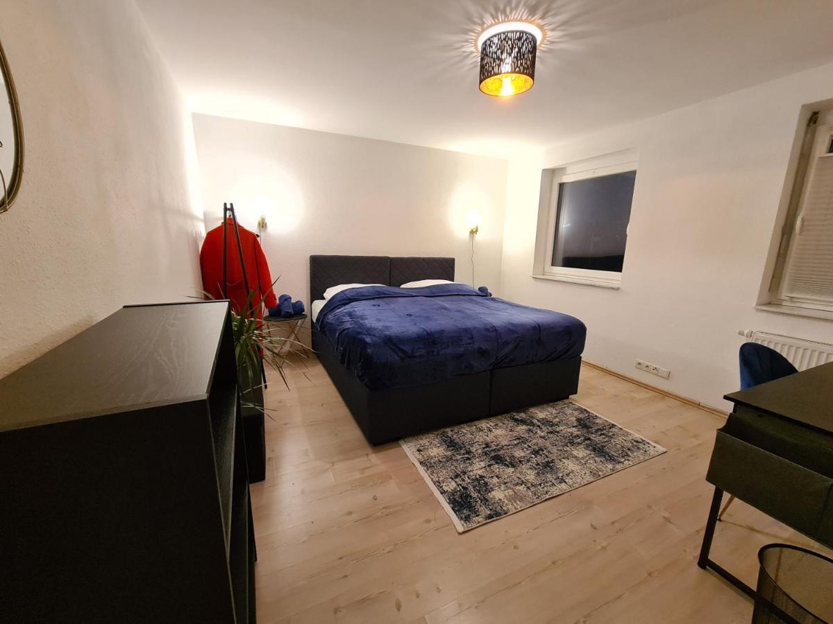 Theox No 6 Royal Blue Für 4 Personen * Mannheim